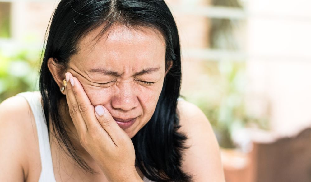 Why Does My Jaw Hurt on One Side? - Chiropractor Jonesboro AICA